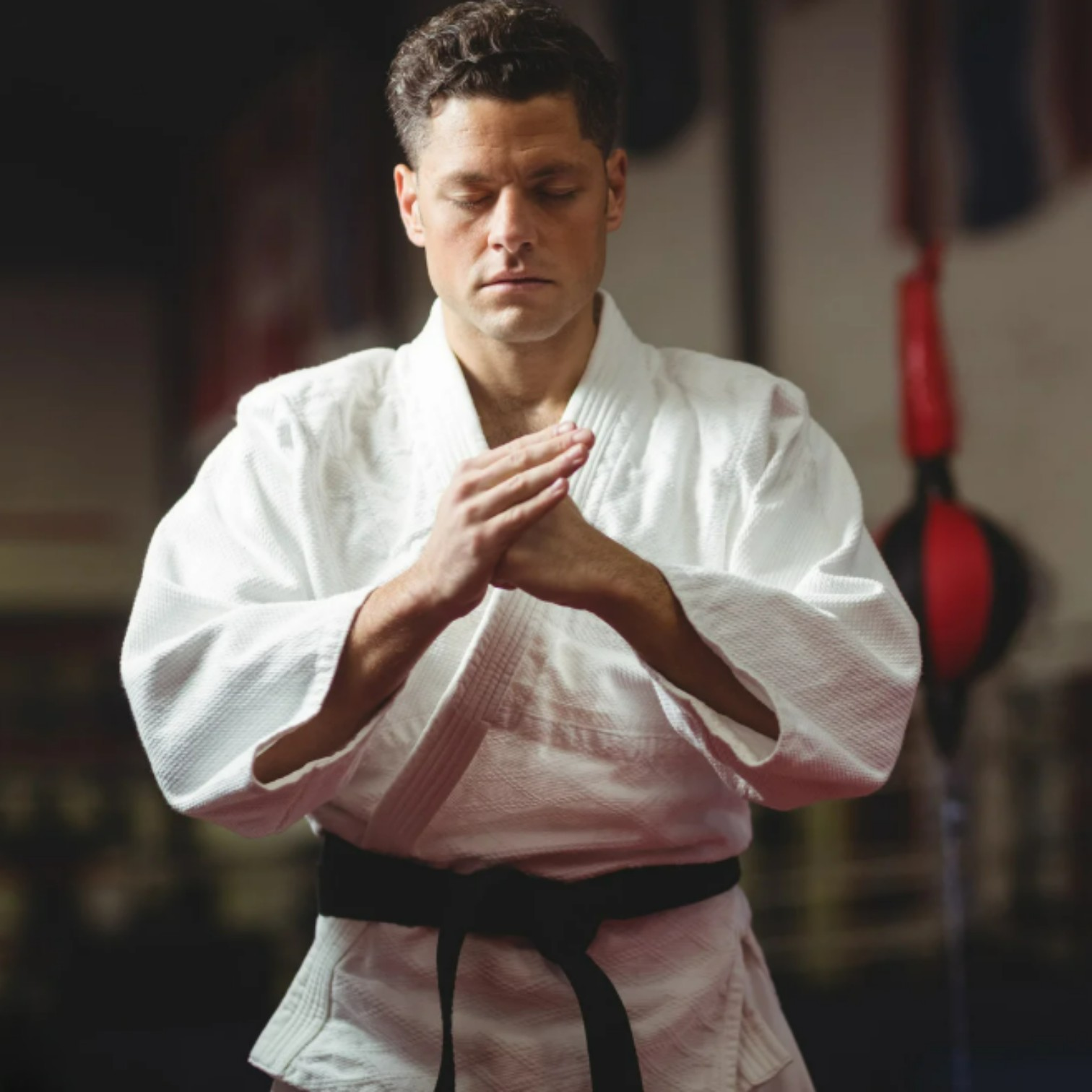 O Espírito do Karate — 空手道 (Karate-do) por Yuka 